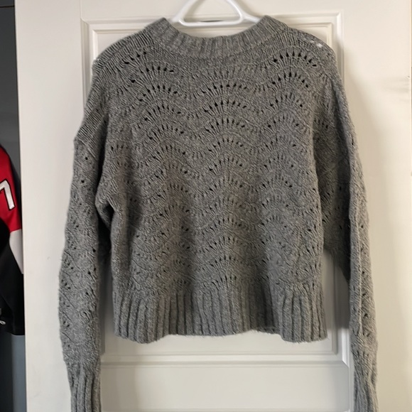 American Eagle Knit Sweater - Picture 2 of 4